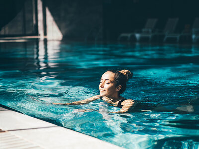 Weihnachts-Entspannung : 1 Massage oder Behandlung nach Wahl