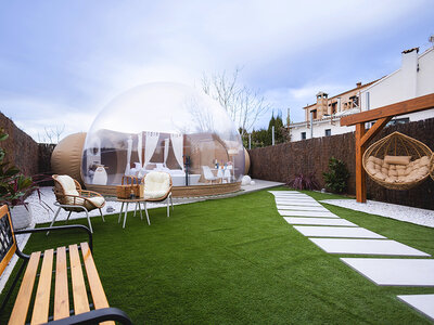 Caja regalo Cazorla Estelar: 1 noche mágica en burbuja con spa y desayuno