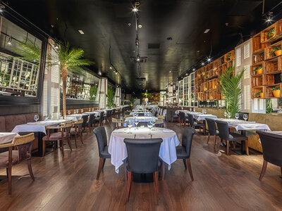 Caja regalo Casa Carmen Restaurant - La Gavia, Madrid: 1 menú para 2 personas