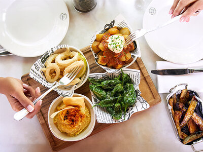 Caja Menú para 2 en Casa Carmen: entremeses, principal, postre y bebida