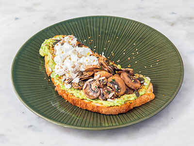 Caja Verde Amore, en Barcelona: brunch saludable para 2 con tarta del día