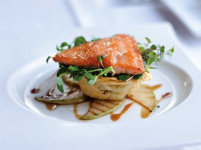 Coffret Restaurant Gault & Millau : dîner gastronomique de 3 plats ou plus pour 2