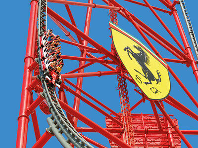 ¡Navidad en PortAventura!: 2 entradas para 2 adultos a PortAventura Park y Ferrari Land