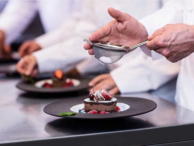 Coffret Restaurant Gault & Millau : dîner gastronomique de 3 plats pour 2