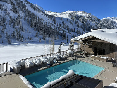 Coffret cadeau Noël enchanté : séjour détente de 2 jours avec accès au spa et dîner