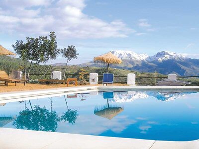 Caja Un regalo para ella: escapadas o cenas gourmet