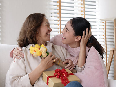 Coffret cadeau Séjour Premium avec activité spa ou sensations fortes pour maman