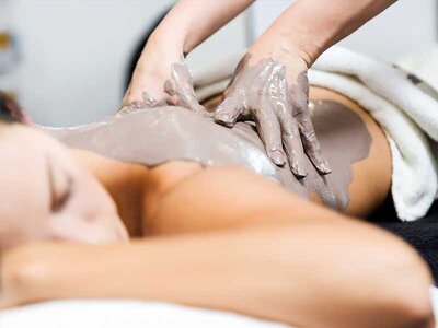 Caja Un regalo para hijas: escapadas o cenas gourmet