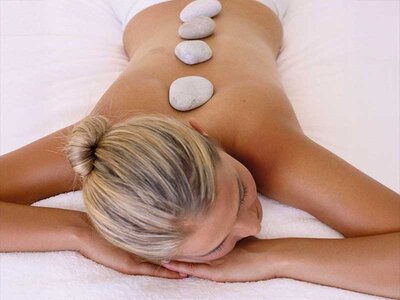 Caja Escapadas con encanto y planes especiales para hijas