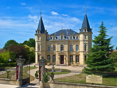 Coffret cadeau Séjour 1 nuit dans un chateau en Gironde avec 30min de massage en duo