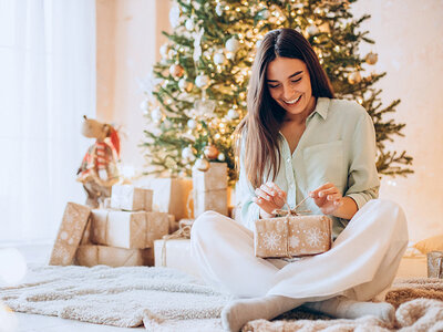 Cadeaubon Ideaal kerstcadeau voor haar: dineren of dagje weg voor 1 of 2