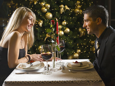 Cofanetto regalo Un Natale tutto da gustare: 1 deliziosa cena per 2 persone
