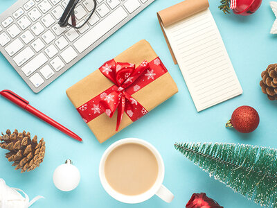 Cofanetto regalo Buon Natale al miglior collega! Cene, pause relax e avventure per 1 o 2 persone