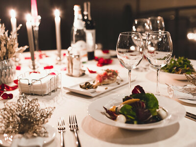 Caja regalo ¡Unos Reyes deliciosos! Menú de 3 platos con vino