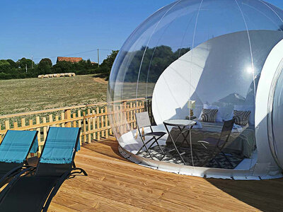 Coffret cadeau 2 jours insolites en bulle de luxe avec bain bouillonnant et panier gourmand près de Montauban