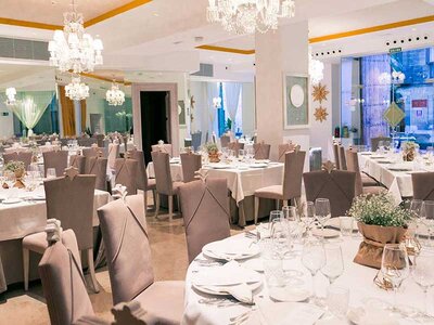 Caja Vive la Nochevieja en el Palacio de Úbeda 5* G.L. con 1 noche, cena y cotillón para 2 personas