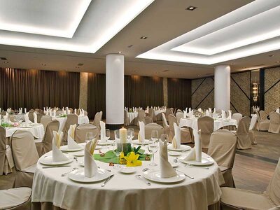 Nochevieja en URH Zen Balagares Hotel & Spa 4*S, Asturias: 1 noche, cena, cotillón y barra libre para 2