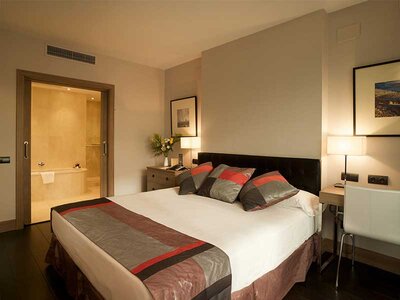 Caja Nochevieja en URH Zen Balagares Hotel & Spa 4*S, Asturias: 1 noche, cena, cotillón y barra libre para 2