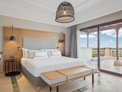 Caja Meliá Villaitana 4*, Benidorm: 1 noche con desayuno para 2