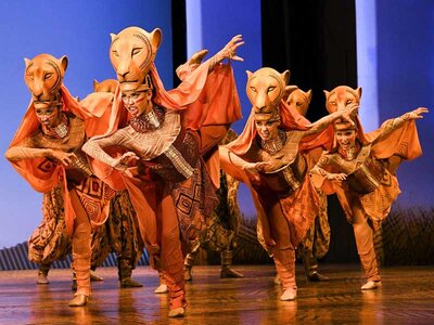Box Aufenthalt in Paris mit Tickets für das Musical „Der König der Löwen“ im Théâtre Mogador