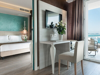 Caja Noche romántica con cena y spa