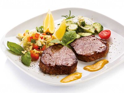 Dîner romantique pour nouveaux parents en amoureux