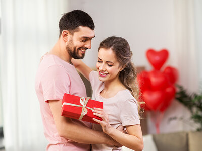 Cofanetto regalo San Valentino da sogno per 2: soggiorni con possibilità di cena o Spa