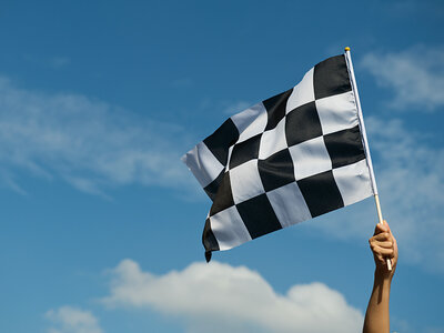 Stage de pilotage : 2 tours sur le circuit compétition de Nogaro en Porsche 992 GT3