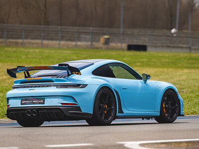 Coffret Stage de pilotage : 2 tours sur le circuit compétition de Nogaro en Porsche 992 GT3