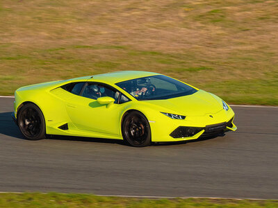 Coffret Stage de pilotage : 3 tours en Lamborghini Huracán sur le circuit de Mettet