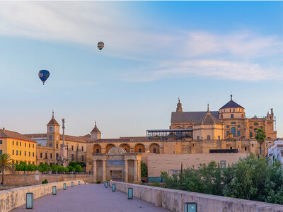 Caja regalo ¡Córdoba desde las alturas!: 1 vuelo en globo de 1h para 2 personas