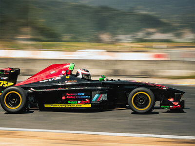 Cofanetto regalo 10 giri in Formula 4 con video nell'Autodromo di Varano