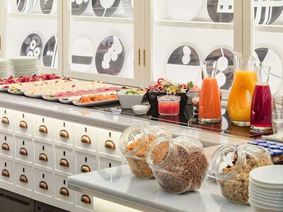H10 Universitat 4*, Barcelona: 2 noches con desayuno para 2