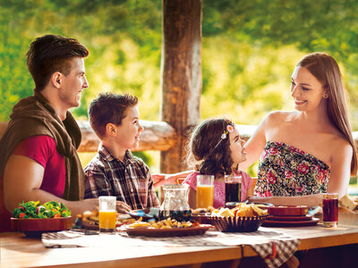 Festa della mamma in viaggio: vacanza in famiglia con 2 notti e 2 cene in Italia