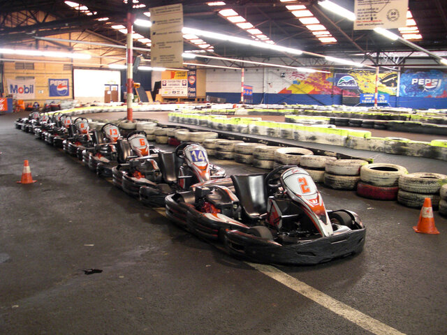 Karting Joyeux Anniversaire Multi Themes