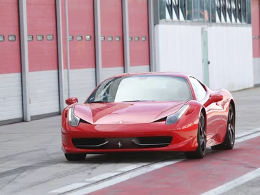 1 giro del Circuito Varano de' Melegari in Supercar