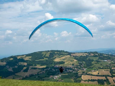 1 volo in parapendio in tandem su Poggio Bustone