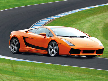 Alla guida di una Lamborghini