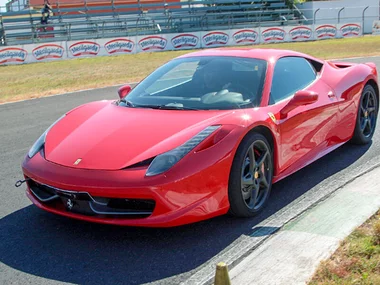 3 giri in Supercar con video sul Circuito Varano de' Melegari