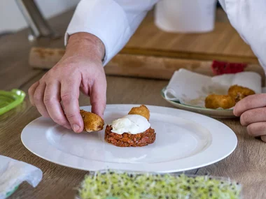 2h30 de cours de cuisine à domicile : préparation et dégustation d’1 menu 2 plats pour 4 personnes