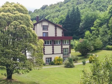 1 noche con desayuno, masaje y acceso al spa en el Balneario Casa Pallotti