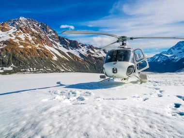 Volo panoramico in elicottero sulle splendide Dolomiti