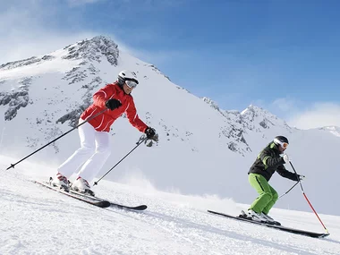 Descubre Baqueira con 1 clase privada de esquí para 2 personas con alquiler de material