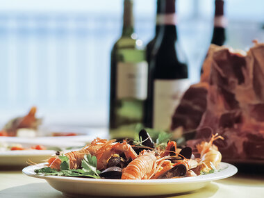 Soggiorno romantico sul Lago d'Iseo: 3 notti in Hotel 4* con Spa e cene gourmet