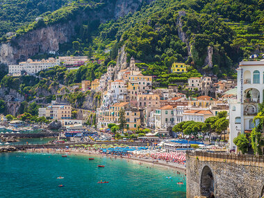 Alla scoperta della Costiera Amalfitana: esclusivo tour di 8h con pranzo leggero per 2