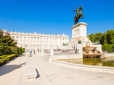 Tour Curiosidades de Madrid de 2h para 4 personas