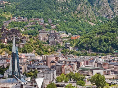 Desconexión en Andorra: 2 noches con desayuno y 1 cena en Yomo Mola Park Hotel 4*