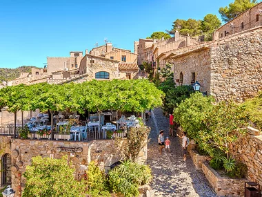 2 noches con cena por pueblos y ciudades históricas