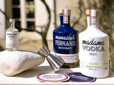 Coffret spiritueux & cocktail avec vodka et whisky à domicile