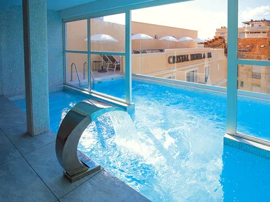 2 dagar på ett 4* hotell i Cannes med spa